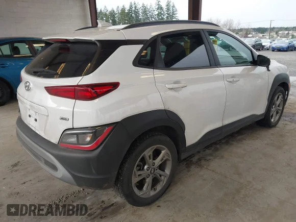 ✅ 2023 Hyundai Kona SEL • VIN: KM8K6CAB8PU959721 • Lot: 44344296. Wystawiony na IAAI z przebiegiem 49 858 mil. Bezpłatny archiwum sprzedaży aukcyjnych z USA i szczegółowy raport historii pojazdu na DreamBid. Zdjęcie 4.