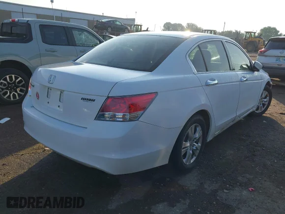 ✅ 2009 Honda Accord LX-P • VIN: JHMCP26419C009198 • Lot: 42676676. Wystawiony na IAAI z przebiegiem 220 577 mil. Bezpłatny archiwum sprzedaży aukcyjnych z USA i szczegółowy raport historii pojazdu na DreamBid. Zdjęcie 4.