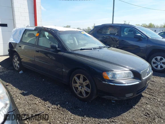 ✅ 2005 Volvo V70 • VIN: YV1SW592952480926 • Лот: 42080283. Опубліковано раніше на IAAI з пробігом 209 268 миль. Безкоштовний доступ до архіву аукціонних продажів зі США та докладний звіт про історію автомобіля на DreamBid. Зображення 1.
