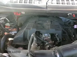 ✅ 2018 Ford F-150 XL • VIN: 1FTMF1CP9JFA95106 • Lot: 82300495. Wystawiony na Copart z przebiegiem 64 252 mil. Bezpłatny archiwum sprzedaży aukcyjnych z USA i szczegółowy raport historii pojazdu na DreamBid. Zdjęcie 13.