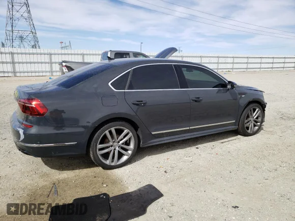 ✅ 2017 Volkswagen Passat R-Line • VIN: 1VWDT7A36HC060530 • Lot: 46376883. Wystawiony na Copart z przebiegiem 94 539 mil. Bezpłatny archiwum sprzedaży aukcyjnych z USA i szczegółowy raport historii pojazdu na DreamBid. Zdjęcie 3.