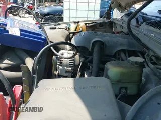 ✅ 2001 GMC Sierra 1500 SLE • VIN: 1GTEK19T31E271805 • Лот: 42167399. Опубликован ранее на IAAI с пробегом 206 202 миль. Бесплатный доступ к архиву аукционных продаж из США и подробный отчёт об истории автомобиля на DreamBid. Изображение 20.