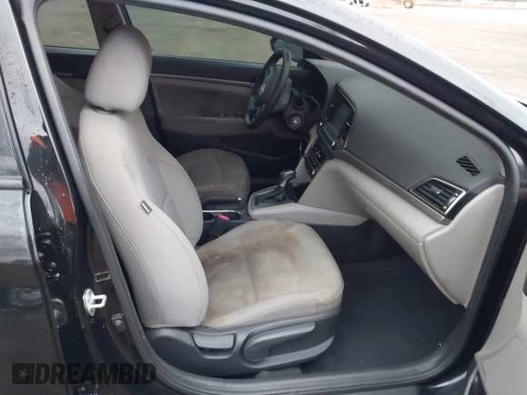 ✅ 2017 Hyundai Elantra Limited • VIN: 5NPD84LF4HH131769 • Lot: 43338976. Wystawiony na IAAI z przebiegiem 82 023 mil. Bezpłatny archiwum sprzedaży aukcyjnych z USA i szczegółowy raport historii pojazdu na DreamBid. Zdjęcie 5.