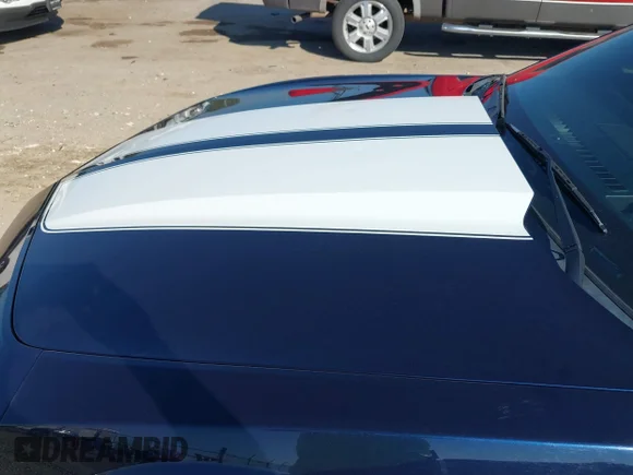 ✅ 2011 Chevrolet Camaro 2LT • VIN: 2G1FC1ED5B9167913 • Lot: 43277160. Listed on IAAI with 102,011 mi. Free auction sales archive from the USA and detailed vehicle history report at DreamBid. Image 6.
