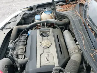 ✅ 2010 Volkswagen Golf GTI • VIN: WVWGV7AJ2AW207536 • Lot: 42162948. Wystawiony na IAAI z przebiegiem 133 354 mil. Bezpłatny archiwum sprzedaży aukcyjnych z USA i szczegółowy raport historii pojazdu na DreamBid. Zdjęcie 12.