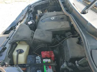 ✅ 2020 Toyota Sienna LE • VIN: 5TDKZ3DC7LS085201 • Lot: 43051122. Listed on IAAI with 81,061 mi. Free auction sales archive from the USA and detailed vehicle history report at DreamBid. Image 21.