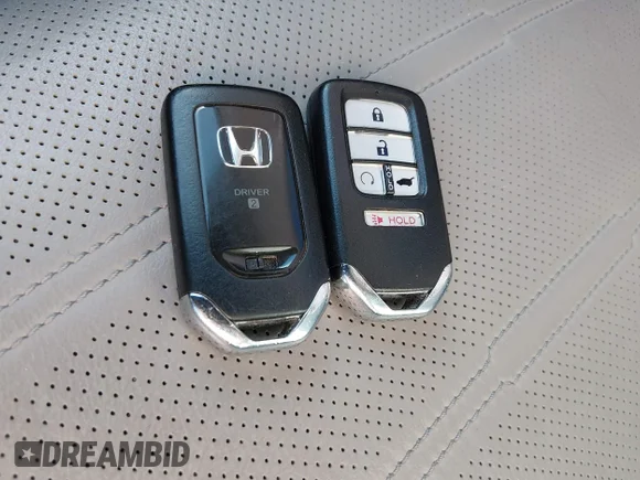 ✅ 2018 Honda CR-V Touring • VIN: 7FARW2H9XJE034300 • Lot: 44384594. Wystawiony na IAAI z przebiegiem 111 838 mil. Bezpłatny archiwum sprzedaży aukcyjnych z USA i szczegółowy raport historii pojazdu na DreamBid. Zdjęcie 11.