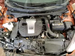 ✅ 2015 Hyundai Veloster Turbo • VIN: KMHTC6AE7FU225062 • Lot: 82557604. Wystawiony na Copart z przebiegiem 98 696 mil. Bezpłatny archiwum sprzedaży aukcyjnych z USA i szczegółowy raport historii pojazdu na DreamBid. Zdjęcie 15.