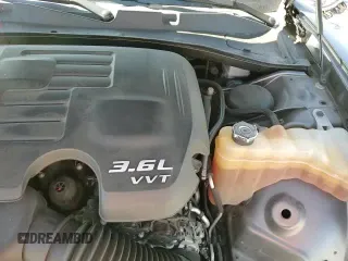 ✅ 2018 Dodge Charger SXT Plus • VIN: 2C3CDXHG4JH155924 • Лот: 85869585. Опубликован ранее на Copart с пробегом 84 469 миль. Бесплатный доступ к архиву аукционных продаж из США и подробный отчёт об истории автомобиля на DreamBid. Изображение 14.