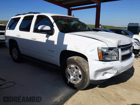 ✅ 2013 Chevrolet Tahoe LT • VIN: 1GNSCBE07DR335236 • Lot: 45107040. Wystawiony na IAAI z przebiegiem 140 867 mil. Bezpłatny archiwum sprzedaży aukcyjnych z USA i szczegółowy raport historii pojazdu na DreamBid. Zdjęcie 1.