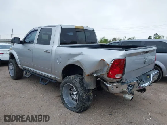 ✅ 2010 Dodge 1500 Sport • VIN: 1D7RV1CT8AS171546 • Lot: 41836313. Wystawiony na IAAI z przebiegiem 234 202 mil. Bezpłatny archiwum sprzedaży aukcyjnych z USA i szczegółowy raport historii pojazdu na DreamBid. Zdjęcie 3.