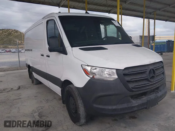 ✅ 2024 Mercedes-Benz Sprinter Cargo • VIN: W1Y4KBHY3RT189140 • Lot: 45007777. Wystawiony na IAAI z przebiegiem 28 149 mil. Bezpłatny archiwum sprzedaży aukcyjnych z USA i szczegółowy raport historii pojazdu na DreamBid. Zdjęcie 1.