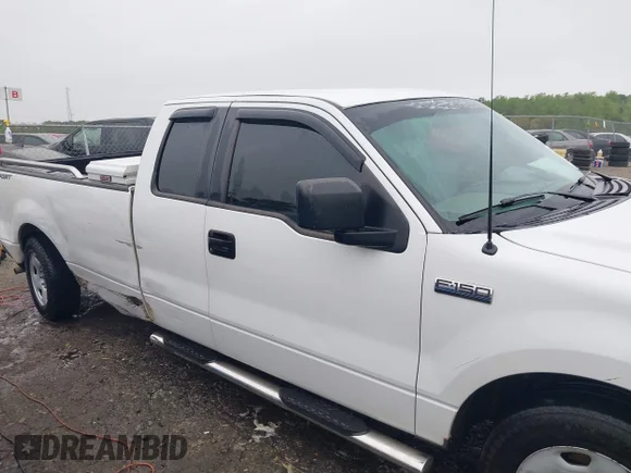 ✅ 2007 Ford F-150 XL • VIN: 1FTVX12597NA36797 • Lot: 41952366. Wystawiony na IAAI z przebiegiem 254 914 mil. Bezpłatny archiwum sprzedaży aukcyjnych z USA i szczegółowy raport historii pojazdu na DreamBid. Zdjęcie 6.