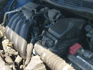 ✅ 2016 Nissan Versa S Plus • VIN: 3N1CN7AP5GL886285 • Лот: 42429759. Опубликован ранее на IAAI с пробегом 203 800 миль. Бесплатный доступ к архиву аукционных продаж из США и подробный отчёт об истории автомобиля на DreamBid. Изображение 15.