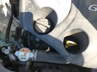 ✅ 2017 Hyundai Azera Limited • VIN: KMHFH4JG3HA591531 • Lot: 85139655. Listed on Copart with 147,093 mi. Free auction sales archive from the USA and detailed vehicle history report at DreamBid. Image 14.