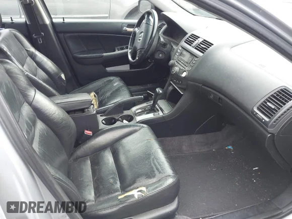 ✅ 2004 Honda Accord EX • VIN: 1HGCM56894A103186 • Lot: 44074321. Wystawiony na IAAI z przebiegiem 293 748 mil. Bezpłatny archiwum sprzedaży aukcyjnych z USA i szczegółowy raport historii pojazdu na DreamBid. Zdjęcie 5.