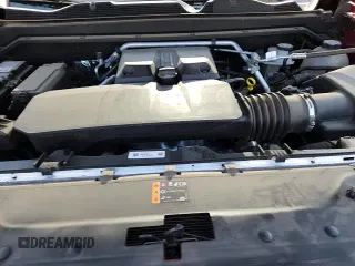 2024 Chevrolet Colorado 4WD Z71 z VIN 1GCPTDEK9R1320416, wystawiony jako Copart lot #69980585 z przebiegiem 6 978 mil mil oraz Szkoda całkowita • Salvage title. Historia ofert i sprzedaży dostępna na DreamBid. Obrazek 15.