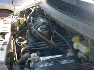 ✅ 2003 Chrysler Town & Country Limited • VIN: 2C8GP64L83R192343 • Лот: 43195505. Опубликован ранее на IAAI с пробегом 222 609 миль. Бесплатный доступ к архиву аукционных продаж из США и подробный отчёт об истории автомобиля на DreamBid. Изображение 12.