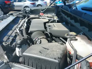 ✅ 2025 Chevrolet Silverado 1500 Custom • VIN: 1GCPKBEK6SZ124710 • Лот: 43350649. Опубликован ранее на IAAI с пробегом 13 404 миль. Бесплатный доступ к архиву аукционных продаж из США и подробный отчёт об истории автомобиля на DreamBid. Изображение 19.