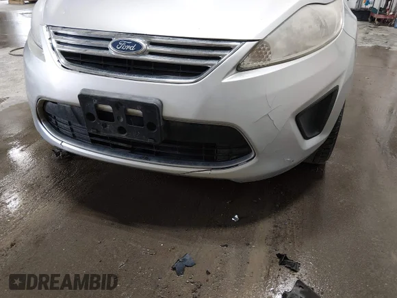 ✅ 2011 Ford Fiesta SE • VIN: 3FADP4BJ5BM143008 • Лот: 44923845. Опубліковано раніше на IAAI з пробігом 86 259 миль. Безкоштовний доступ до архіву аукціонних продажів зі США та докладний звіт про історію автомобіля на DreamBid. Зображення 6.