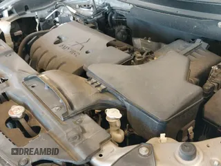 ✅ 2018 Mitsubishi Outlander ES • VIN: JA4AZ3A39JZ041786 • Lot: 43151631. Wystawiony na IAAI z przebiegiem 215 277 mil. Bezpłatny archiwum sprzedaży aukcyjnych z USA i szczegółowy raport historii pojazdu na DreamBid. Zdjęcie 19.