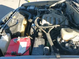 ✅ 2002 Toyota 4Runner SR5 • VIN: JT3GN86RX20250583 • Лот: 43454261. Опубликован ранее на IAAI с пробегом 226 874 миль. Бесплатный доступ к архиву аукционных продаж из США и подробный отчёт об истории автомобиля на DreamBid. Изображение 19.