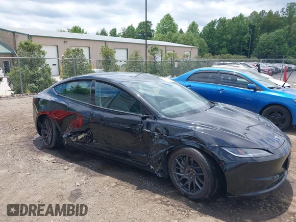 ✅ 2025 Tesla Model 3 Long Range • VIN: 5YJ3E1EB9SF906618 • Lot: 45325390. Wystawiony na IAAI z przebiegiem 21 896 mil. Bezpłatny archiwum sprzedaży aukcyjnych z USA i szczegółowy raport historii pojazdu na DreamBid. Zdjęcie 1.