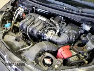 ✅ 2018 Honda Fit Sport • VIN: 3HGGK5H64JM713028 • Lot: 90338475. Wystawiony na Copart z przebiegiem 54 176 mil. Bezpłatny archiwum sprzedaży aukcyjnych z USA i szczegółowy raport historii pojazdu na DreamBid. Zdjęcie 14.