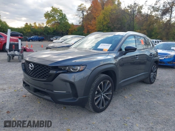 ✅ 2025 Mazda CX-50 S Premium Plus • VIN: 7MMVABEM8SN373156 • Lot: 43582168. Wystawiony na IAAI z przebiegiem 8 594 mil. Bezpłatny archiwum sprzedaży aukcyjnych z USA i szczegółowy raport historii pojazdu na DreamBid. Zdjęcie 2.