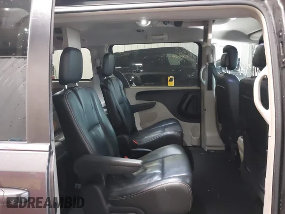 ✅ 2016 Chrysler Town & Country Touring • VIN: 2C4RC1BG7GR128704 • Lot: 44595975. Wystawiony na IAAI z przebiegiem 147 818 mil. Bezpłatny archiwum sprzedaży aukcyjnych z USA i szczegółowy raport historii pojazdu na DreamBid. Zdjęcie 8.