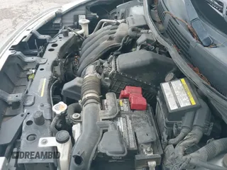 ✅ 2019 Nissan Versa S Plus • VIN: 3N1CN7AP0KL852246 • Lot: 42352278. Wystawiony na IAAI z przebiegiem 165 515 mil. Bezpłatny archiwum sprzedaży aukcyjnych z USA i szczegółowy raport historii pojazdu na DreamBid. Zdjęcie 19.