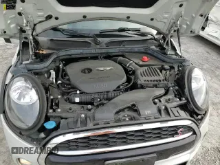 ✅ 2019 MINI Hardtop 4 Door Cooper S • VIN: WMWXU3C57K2H88861 • Лот: 80580745. Опубликован ранее на Copart с пробегом 41 000 миль. Бесплатный доступ к архиву аукционных продаж из США и подробный отчёт об истории автомобиля на DreamBid. Изображение 16.