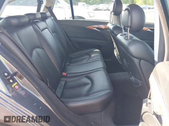 ✅ 2006 Mercedes-Benz E 350 • VIN: WDBUH87J26X186582 • Lot: 42506612. Wystawiony na IAAI z przebiegiem 110 720 mil. Bezpłatny archiwum sprzedaży aukcyjnych z USA i szczegółowy raport historii pojazdu na DreamBid. Zdjęcie 8.