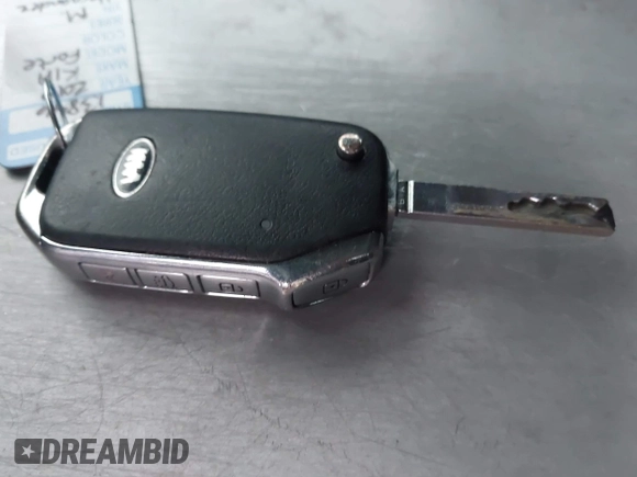 ✅ 2019 Kia Forte S • VIN: 3KPF34ADXKE071906 • Lot: 42850045. Wystawiony na IAAI z przebiegiem 62 642 mil. Bezpłatny archiwum sprzedaży aukcyjnych z USA i szczegółowy raport historii pojazdu na DreamBid. Zdjęcie 11.