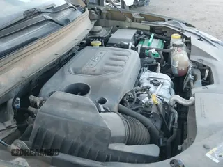 ✅ 2019 Jeep Cherokee Latitude Plus • VIN: 1C4PJLLN0KD164168 • Lot: 41197248. Listed on IAAI with 118,278 mi. Free auction sales archive from the USA and detailed vehicle history report at DreamBid. Image 20.