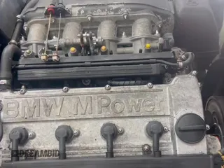 ✅ 1988 BMW M3 • VIN: WBSAK0302J2195088 • Lot: 59734375. Wystawiony na Copart z przebiegiem 194 450 mil. Bezpłatny archiwum sprzedaży aukcyjnych z USA i szczegółowy raport historii pojazdu na DreamBid. Zdjęcie 11.