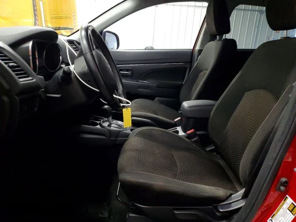 ✅ 2016 Mitsubishi Outlander ES • VIN: JA4AP3AU5GZ042828 • Lot: 78861395. Listed on Copart with 118,833 mi. Free auction sales archive from the USA and detailed vehicle history report at DreamBid. Image 7.