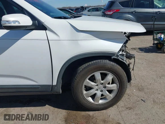 ✅ 2011 Kia Sorento LX • VIN: 5XYKT4A11BG109563 • Lot: 44448447. Wystawiony na IAAI z przebiegiem Nie podano. Bezpłatny archiwum sprzedaży aukcyjnych z USA i szczegółowy raport historii pojazdu na DreamBid. Zdjęcie 6.