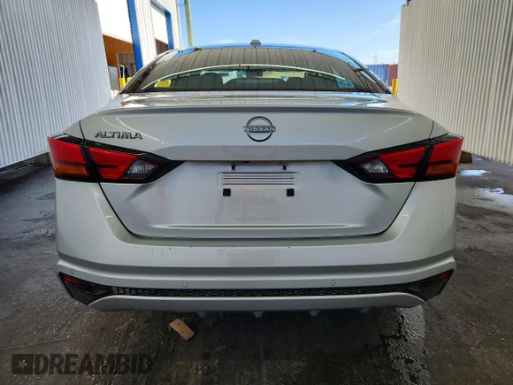 ✅ 2025 Nissan Altima SV • VIN: 1N4BL4DV6SN387811 • Lot: 57832346. Listed on Copart with 39,139 mi. Free auction sales archive from the USA and detailed vehicle history report at DreamBid. Image 6.