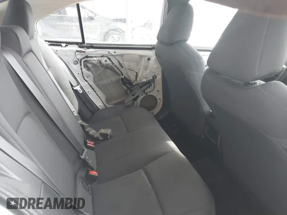 ✅ 2022 Toyota Corolla LE • VIN: 5YFEPMAE3NP274308 • Lot: 44227515. Wystawiony na IAAI z przebiegiem 78 506 mil. Bezpłatny archiwum sprzedaży aukcyjnych z USA i szczegółowy raport historii pojazdu na DreamBid. Zdjęcie 8.
