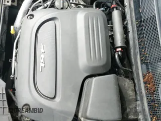 ✅ 2017 Chrysler Pacifica Touring L Plus • VIN: 2C4RC1EG3HR534542 • Лот: 43149357. Опубликован ранее на IAAI с пробегом 93 809 миль. Бесплатный доступ к архиву аукционных продаж из США и подробный отчёт об истории автомобиля на DreamBid. Изображение 19.