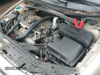 ✅ 2005 Volvo V70 • VIN: YV1SW592152519914 • Lot: 41966142. Listed on IAAI with 90,253 mi. Free auction sales archive from the USA and detailed vehicle history report at DreamBid. Image 12.