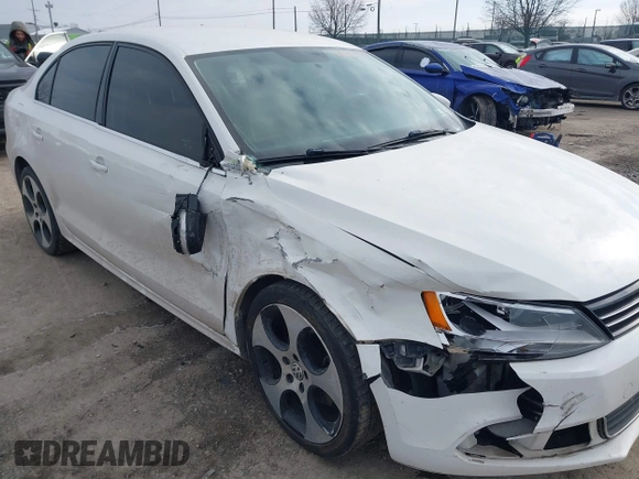 ✅ 2013 Volkswagen Jetta SE • VIN: 3VWDP7AJ1DM277267 • Lot: 44350398. Wystawiony na IAAI z przebiegiem 139 759 mil. Bezpłatny archiwum sprzedaży aukcyjnych z USA i szczegółowy raport historii pojazdu na DreamBid. Zdjęcie 6.
