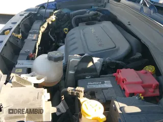 ✅ 2020 Jeep Renegade Latitude • VIN: ZACNJABB5LPL87163 • Lot: 40948221. Wystawiony na IAAI z przebiegiem 118 125 mil. Bezpłatny archiwum sprzedaży aukcyjnych z USA i szczegółowy raport historii pojazdu na DreamBid. Zdjęcie 24.