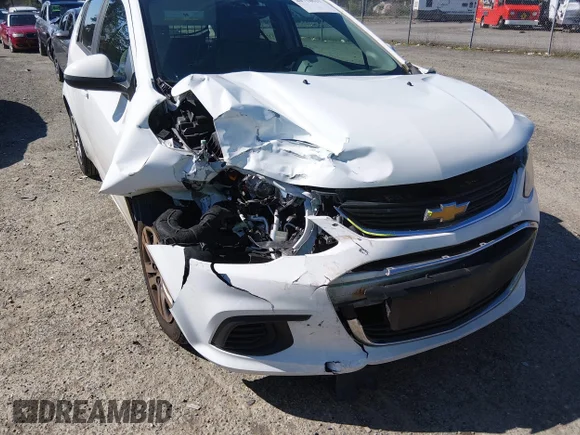 ✅ 2019 Chevrolet Sonic LT • VIN: 1G1JG6SB4K4143166 • Lot: 44718517. Wystawiony na IAAI z przebiegiem 68 897 mil. Bezpłatny archiwum sprzedaży aukcyjnych z USA i szczegółowy raport historii pojazdu na DreamBid. Zdjęcie 16.