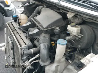 ✅ 2016 Mercedes-Benz Sprinter Cargo • VIN: WD3PE7DD1GP257850 • Lot: 41587919. Wystawiony na IAAI z przebiegiem 122 306 mil. Bezpłatny archiwum sprzedaży aukcyjnych z USA i szczegółowy raport historii pojazdu na DreamBid. Zdjęcie 22.