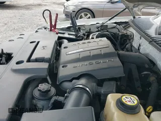 ✅ 2008 Lincoln Navigator • VIN: 5LMFL28558LJ15788 • Lot: 43234805. Wystawiony na IAAI z przebiegiem 163 476 mil. Bezpłatny archiwum sprzedaży aukcyjnych z USA i szczegółowy raport historii pojazdu na DreamBid. Zdjęcie 12.