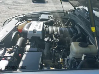 ✅ 2006 Toyota 4Runner SR5 • VIN: JTEBT14R660060352 • Lot: 43304885. Wystawiony na IAAI z przebiegiem 194 556 mil. Bezpłatny archiwum sprzedaży aukcyjnych z USA i szczegółowy raport historii pojazdu na DreamBid. Zdjęcie 19.