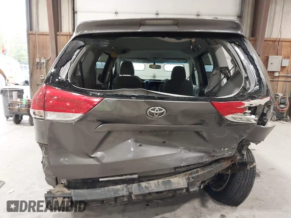 ✅ 2013 Toyota Sienna LE • VIN: 5TDKK3DC3DS344546 • Lot: 45082572. Listed on IAAI with 232,430 mi. Free auction sales archive from the USA and detailed vehicle history report at DreamBid. Image 6.