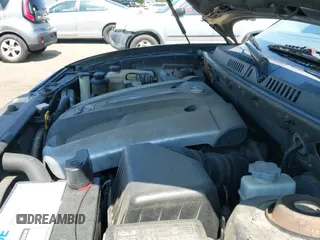 2005 Hyundai Santa Fe GLS z VIN KM8SC73E25U938352, wystawiony jako IAAI lot #42571416 z przebiegiem 195 381 mil mil oraz . Historia ofert i sprzedaży dostępna na DreamBid. Obrazek 12.